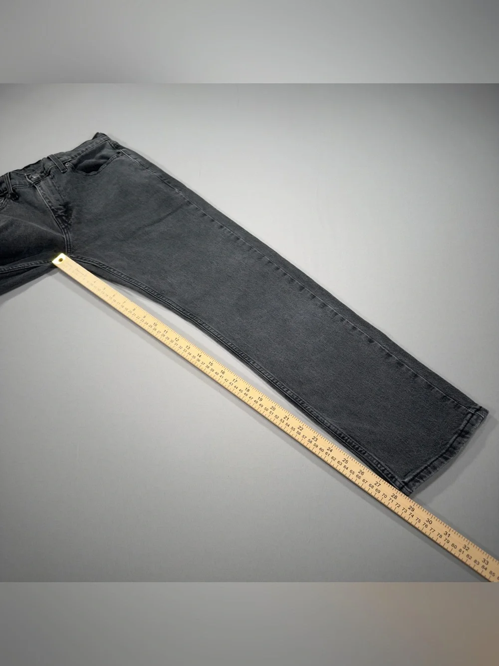 Levi's 505 Regular Fit 30x30 (Fits 30x28) Faded Black Charcoal Straight Jeans